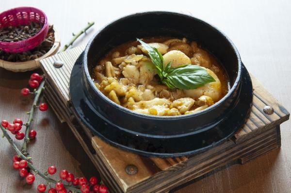 Seafood Combination Stone Pot